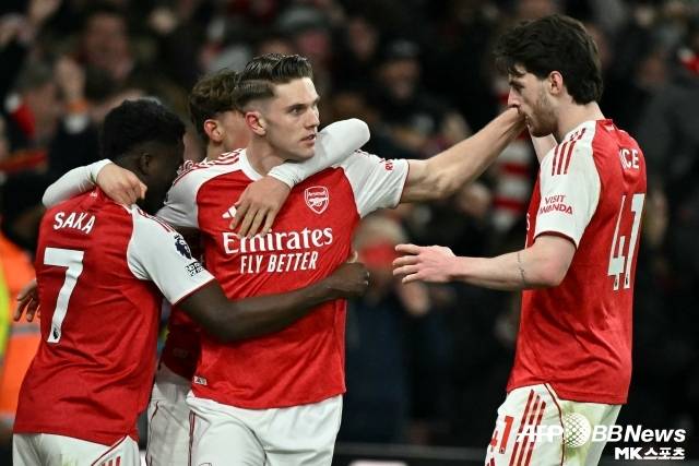 아스날은 현재 31라운드를 치르면서 21승 7무 3패를 기록, 2위 맨체스터 시티에 승점 9점차로 앞선 단독 1위다. 앞으로 7경기가 남은 아스날이지만 크게 무너지지만 않는다면 프리미어리그 정상에 설 수 있다. 사진=AFPBBNews=News1