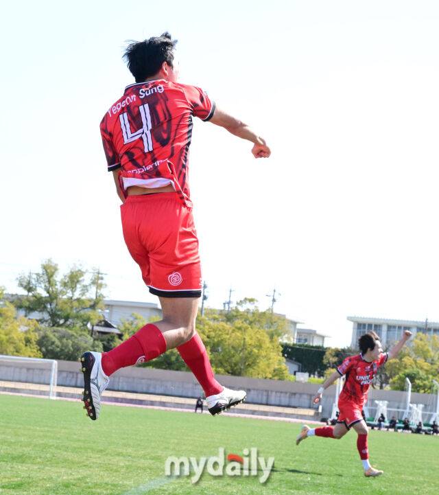 성예건이 후반전 동점골을 넣고 포효하고 있다 / 나고야(일본) = 유진형 기자 zolong@mydaily.co.kr