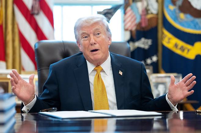 도널드 트럼프 미국 대통령이 16일(현지시간) 백악관 집무실에서 연설을 하고 있다. [UPI]