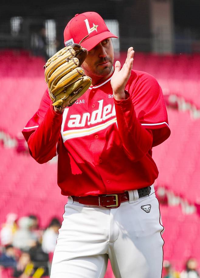 SSG 랜더스 외국인 투수 앤서니 베니지아노. /사진=SSG 랜더스 제공