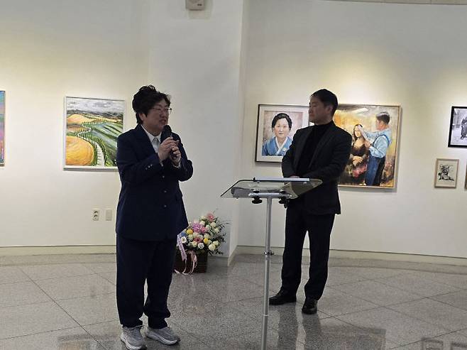 정상신 대전시교육감 후보가 인사말하고 있다.                                    사진=한성일 기자