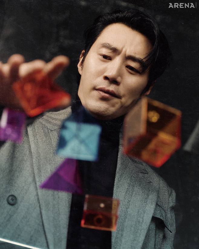 재킷 페라가모, 니트 톱 스타일리스트 소장품.