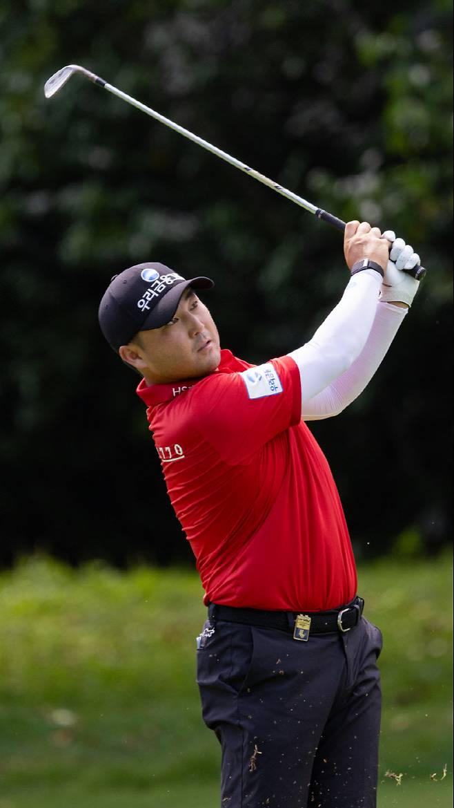 캐나다교포 이태훈이 LIV골프 싱가포르 대회에서 경기하고 있다. (사진=LIV Golf)