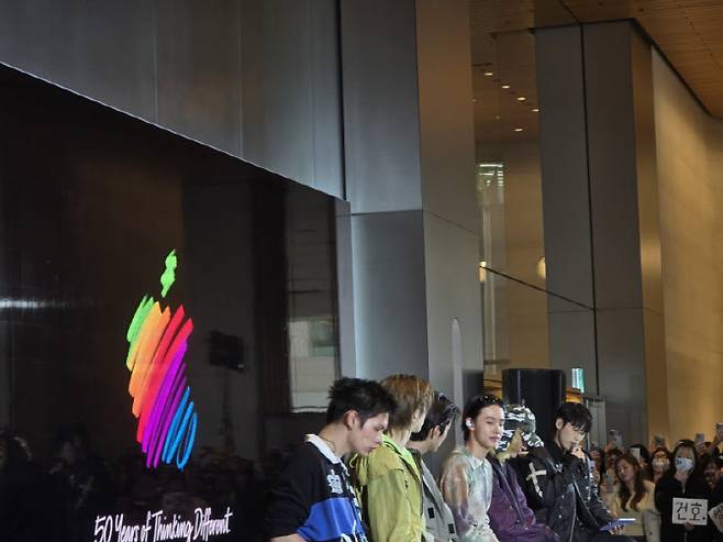 코르티스가 18일 오후 서울 애플스토어 명동에서 애플 50주년 행사에서 이야기를 하고 있다(사진=윤정훈 기자)