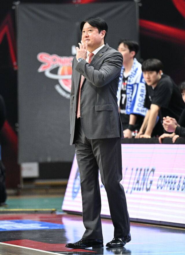 문경은 감독./KBL