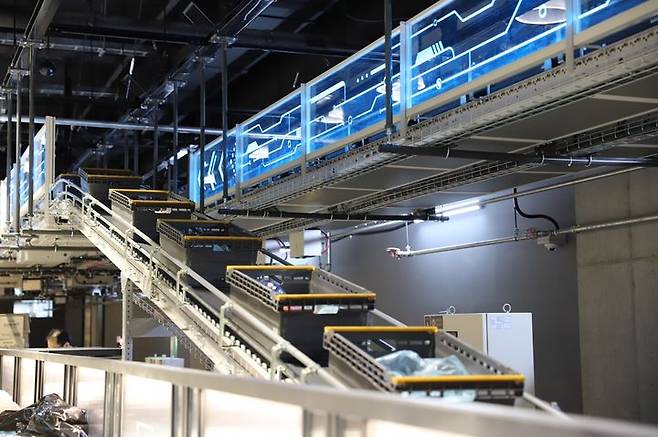 [서울=뉴시스] 이마트 청계천점 물류 자동화시설. (사진=이마트 제공)  *재판매 및 DB 금지