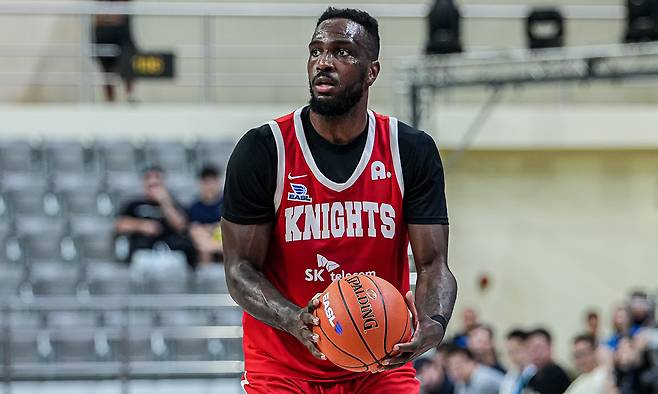 SK 자밀 워니가 18일 마카오에서 열린 2026 EASL 파이널스 6강전 타오위안과 경기에서 슛을 노리고 있다. EASL 제공