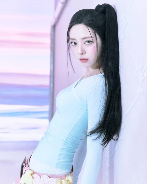 ▲ 유나 첫 솔로 앨범 '아이스크림'이 3월 23일 오후 6시 공개된다. 제공|JYP엔터테인먼트