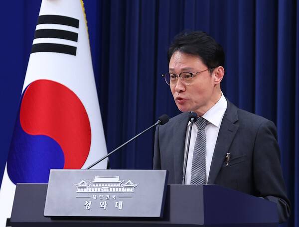 이규연 청와대 홍보소통수석이 16일 청와대 춘추관에서 스토킹 범죄 대응 관련 브리핑을 하고 있다. 2026.3.16. 연합뉴스