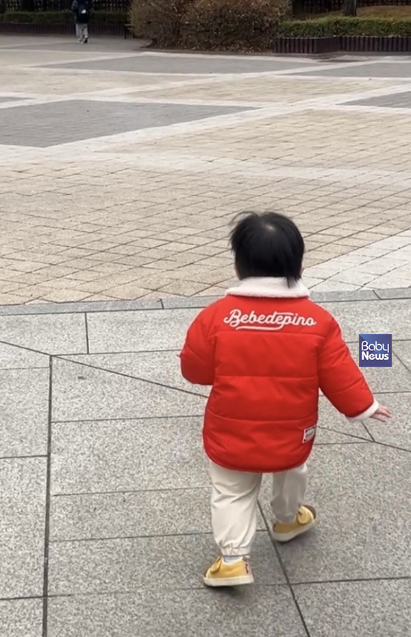 아들은 조금 낯선 환경에 놓이게 되었지만 잘 이겨내길 바란다