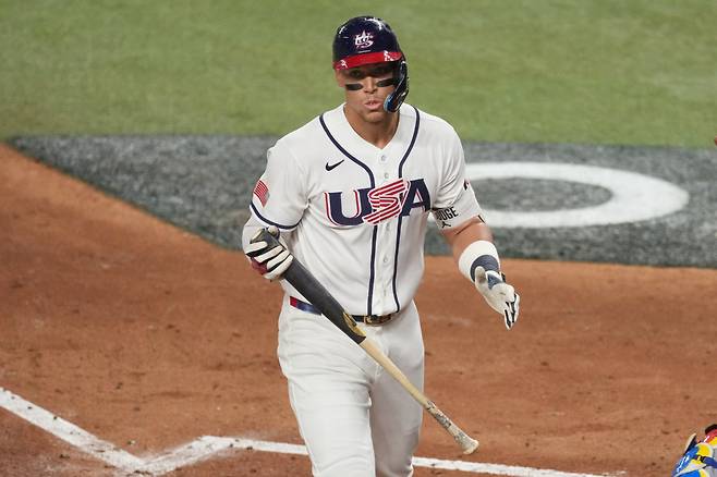 United States Aaron Judge gestures after striking out during the fourth inning in the championship game of the World Baseball Classic against Venezuela, Tuesday, March 17, 2026, in Miami. (AP연합뉴스
