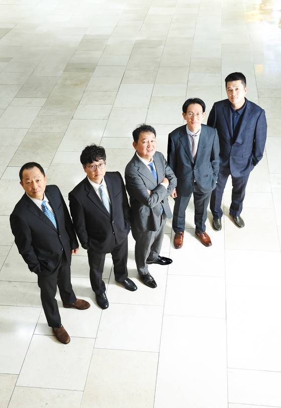 왼쪽부터 박재홍 브레인자산운용 부사장, 김태준 대표, 박건영 사장, 유상록 운용본부장, 황인선 주식운용본부장. 우상조 기자