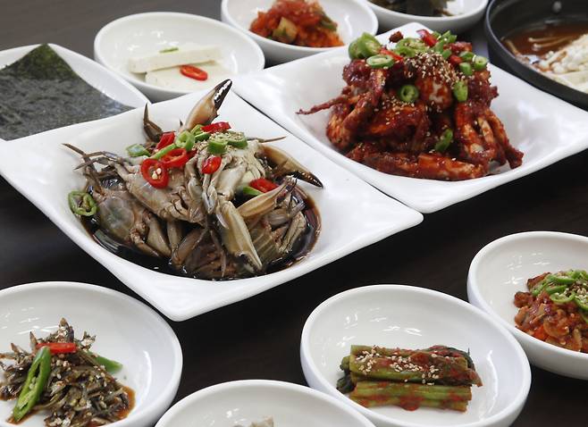 여수 게장과 갓김치