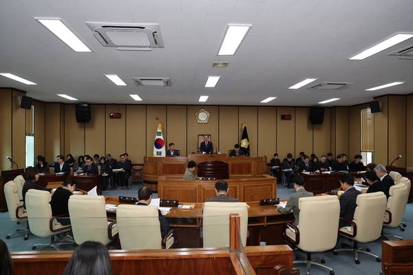 하동군의회 본회의장