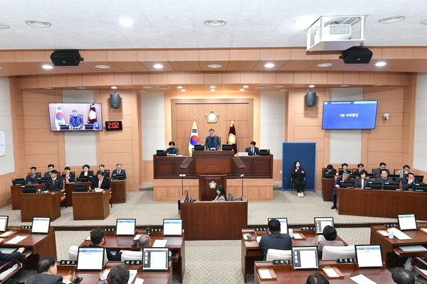 김해시의회 본회의장 모습