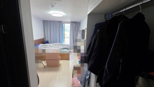 이재민들이 머물고 있는 한국선비문화연구원 모습. 현재 3세대 4명이 남아서 생활하고 있다. 김현우 기자