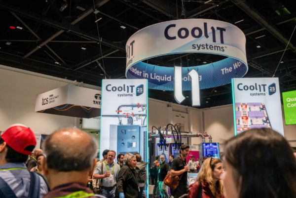 CoolIT는 데이터 센터에 사용되는 액체 냉각 시스템을 제조한다. [출처=블룸버그]