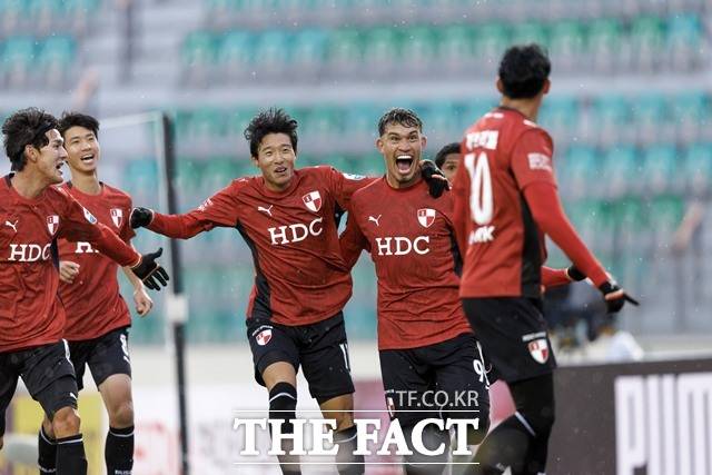 상승세를 타고 있는 부산 선수들./K리그