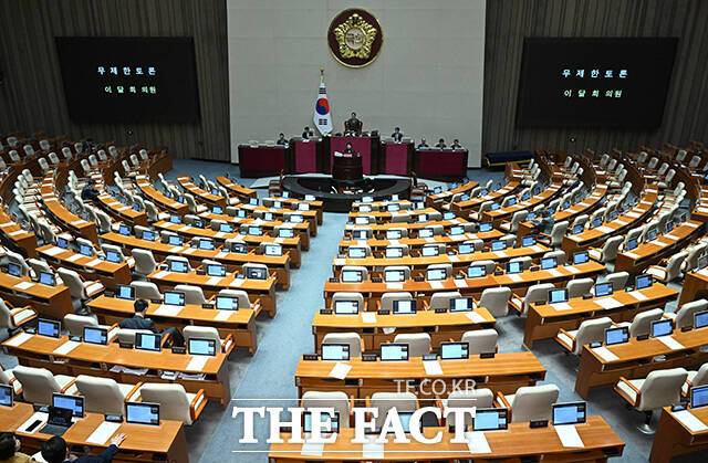 이달희 국민의힘 의원이 20일 오후 서울 여의도 국회에서 열린 제433회 국회(임시회) 제433-2차 본회의에 참석해 중대범죄수사청 조직 및 운영에 관한 법률안(대안)에 대한 무제한 토론(필리버스터)을 하고 있다. /국회=박헌우 기자