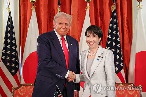 작년 10월 트럼프 대통령의 일본 방문 당시 미일 정상. UPI 연합뉴스