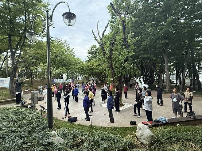 [대구=뉴시스] 지난 2025년 대구 서구체육회 해달빛생활체육교실 수업. (사진=뉴시스 DB). photo@newsis.com *재판매 및 DB 금지