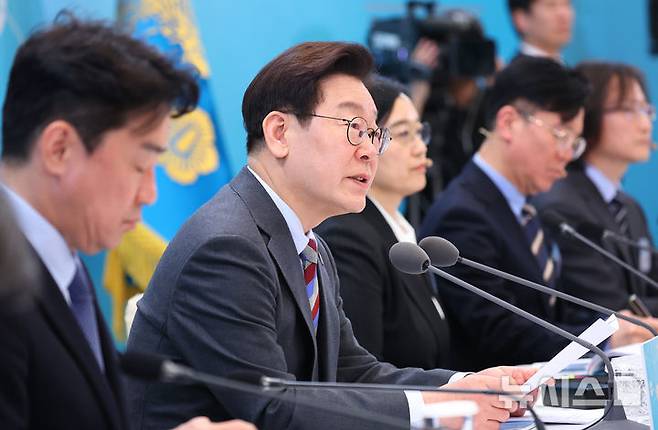 [서울=뉴시스] 최동준 기자 = 이재명 대통령이 20일 청와대에서 열린 '중소기업인과의 대화'에서 발언하고 있다. (청와대통신사진기자단) 2026.03.20. photocdj@newsis.com