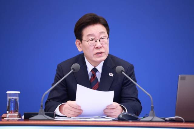 ▲이재명 대통령이 19일 청와대에서 열린 수석보좌관회의에서 발언하고 있다. ⓒ연합뉴스