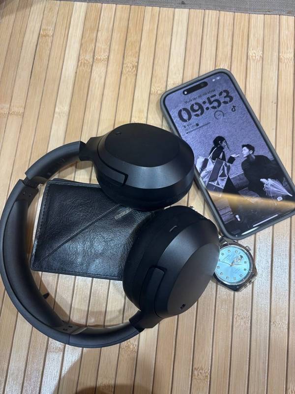 ▲뚜안 씨가 살던 공장 기숙사에 남겨져 있던 그의 유품. ⓒ경기이주평등연대