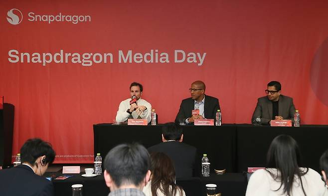 퀄컴 스냅드래곤 엘리트 데이 왼쪽부터 돈 맥과이어 최고마케팅책임자(CMO) 겸 총괄 부사장, 크리스 패트릭 수석 부사장 겸 모바일 핸드셋 부문 본부장, 니틴 쿠마르 제품관리 담당 부사장. [퀄컴 제공. 재판매 및 DB 금지]