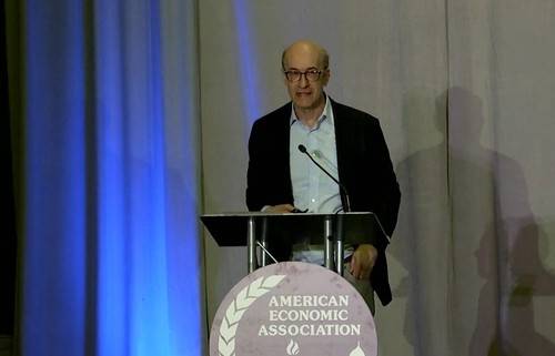 전미경제학회 주제발표하는 로고프 교수. 사진=연합뉴스 제공