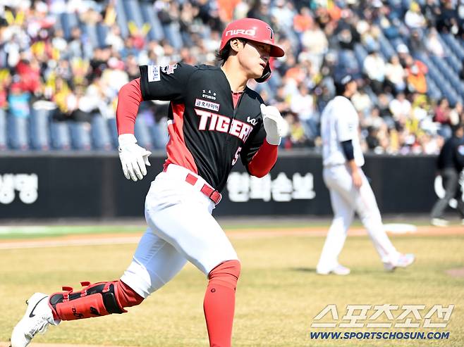 20일 대전한화생명볼파크에서 열린 KIA와 한화의 시범경기. 1회초 1사 2루 KIA 김도영이 선취 1타점 2루타를 치고 있다. 대전=허상욱 기자wook@sportschosun.com/2026.03.20/