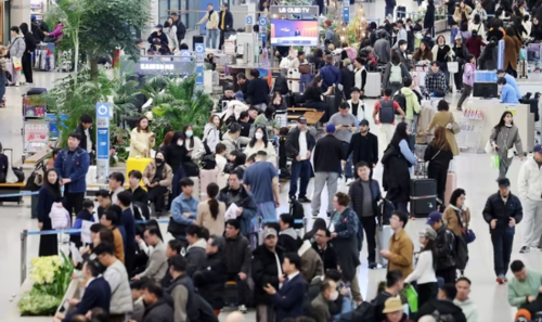 19일 인천국제공항에서 외국인 관광객들이 입국하고 있다. (사진=뉴스1)