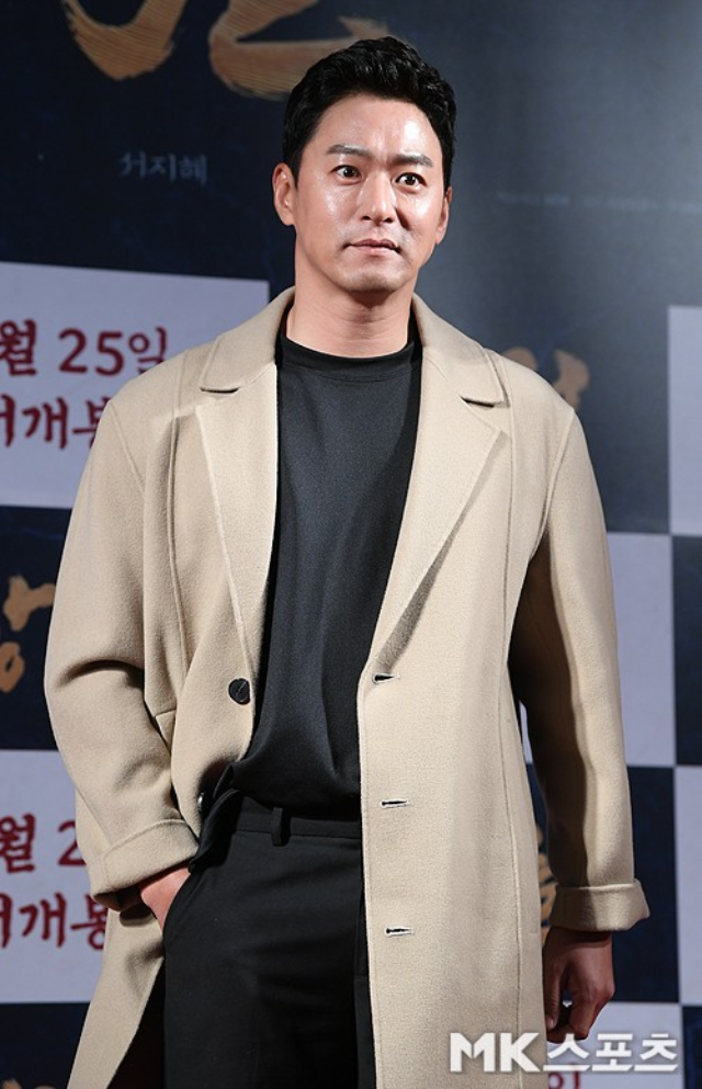 배우 주진모가 11살 연하 아내 민혜연의 정곡을 찌르는 한마디에 깊은 한숨을 내쉬며 안타까운 근황을 전했다. 사진=-천정환 기자