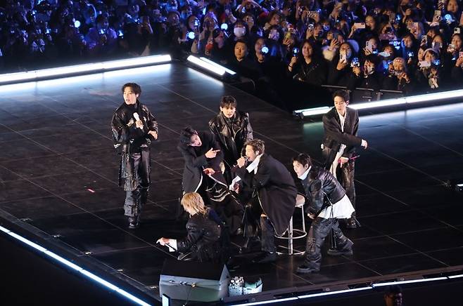 방탄소년단의 21일 서울 광화문 광장 공연 모습.  [사진공동취재단]