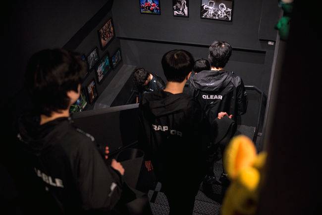 라이엇 게임즈 플리커.