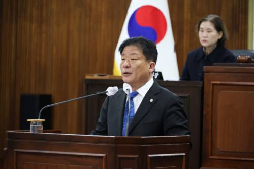 10분 자유발언하는 이동호 의원