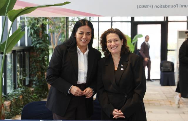 소라야 마르티네즈 페라다(왼쪽) 몬트리올 시장과 나탈리 마이예 몬트리올 예술위원회 대표. 이재찬 기자 chan@