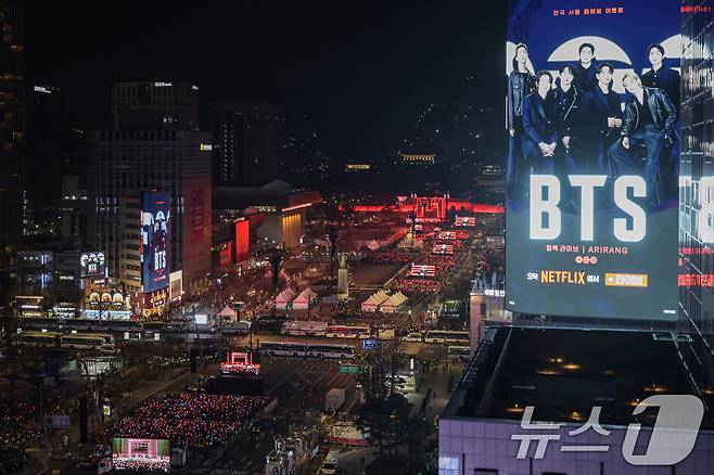 방탄소년단(BTS)이 21일 서울 광화문광장에서 'BTS 컴백 라이브: 아리랑' 발매 기념 컴백 공연을 하고 있다. 2026.3.21 ⓒ 뉴스1 사진공동취재단