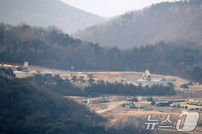 지난 10일 오후 경북 성주군 주한미군 고고도미사일방어체계 '사드'(THAAD) 기지의 지대공방공체계 패트리엇(PAC-3) 포대 모습. 2026.3.10 ⓒ 뉴스1 공정식 기자