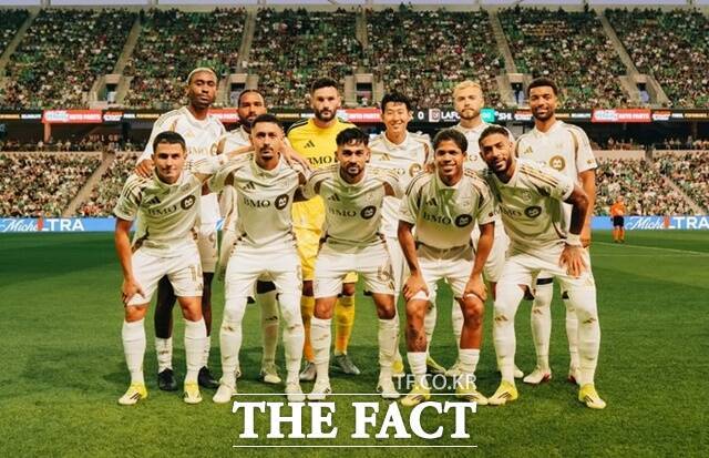 22일 오스틴과 2026 MLS 5라운드 원정경기에 선발 출전한 손흥민(뒷줄 가운데)./LAFC