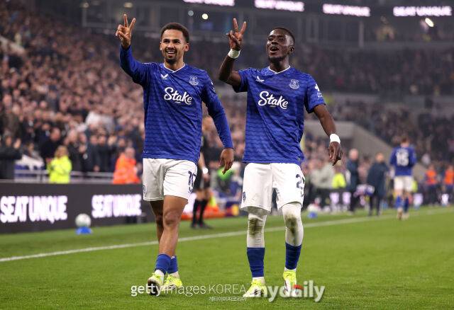 일리먼 은디아예(왼쪽)와 이드리사 게예./게티이미지코리아