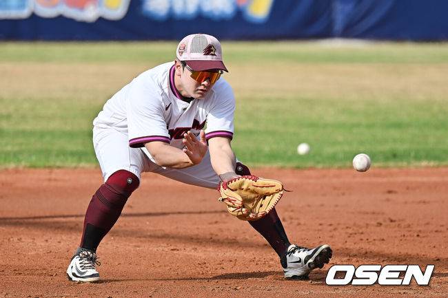 [OSEN=가오슝(대만), 이석우 기자] 키움 히어로즈 최주환 019 2026.02.03 / foto0307@osen.co.kr