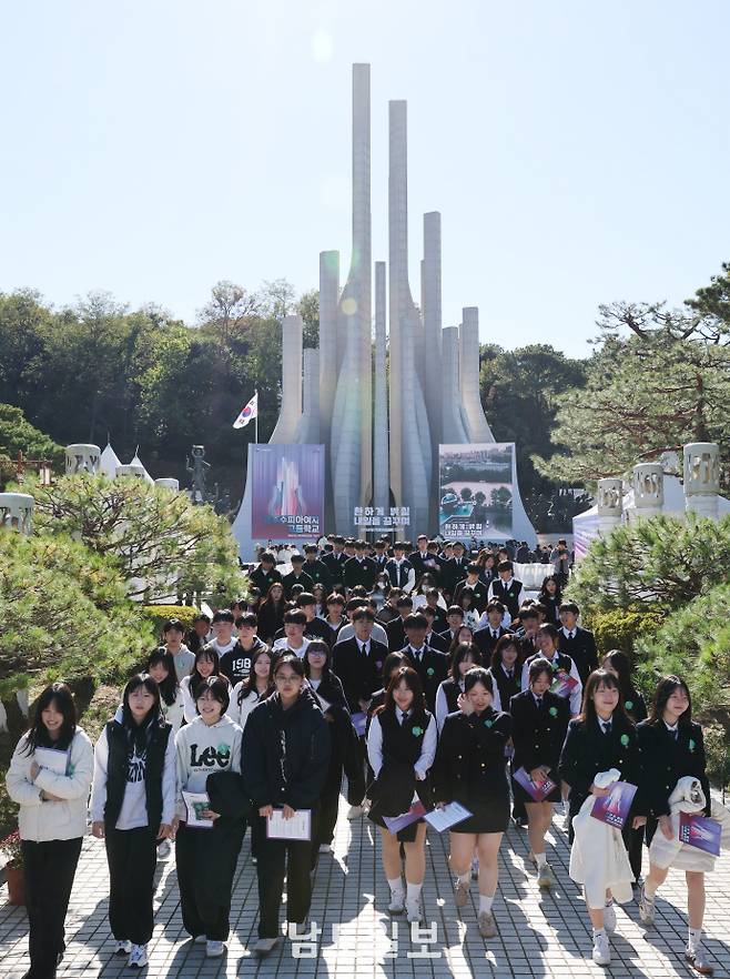 광주학생독립운동은 이경채, 장석천, 장재성을 비롯한 지역출신 일본 유학생이 운동 발발 전후 학생 비밀 결사 성진회를 지원하는 등 항일운동 토대를 구축한 영향을 받았다. 사진은 3일 열린 제96주년 학생독립운동기념식 모습./임문철 기자 35mm@namdonews.com