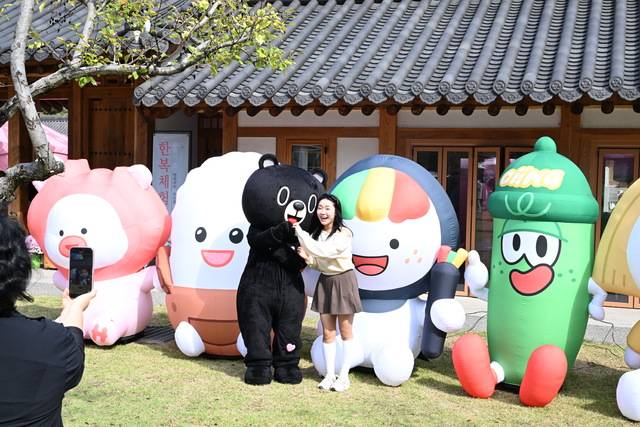 김천김밥축제 캐릭터들