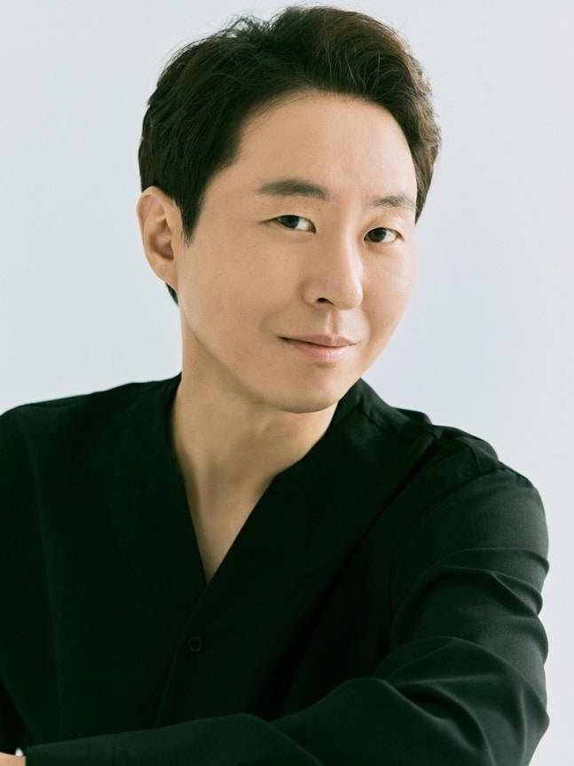 이현균. 빅보스엔터테인먼트.