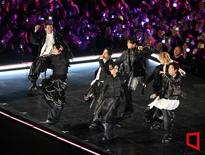 그룹 방탄소년단(BTS)이 21일 서울 광화문 광장에서 무료 복귀 공연'BTS컴백 라이브: 아리랑'(BTSTHECOMEBACKLIVE｜ARIRANG)을 펼쳐졌다. BTS의 RM, 진, 슈가, 제이홉, 지민, 뷔, 정국이 공연을 펼치고 있다. 2026.03.21. 사진공동취재단