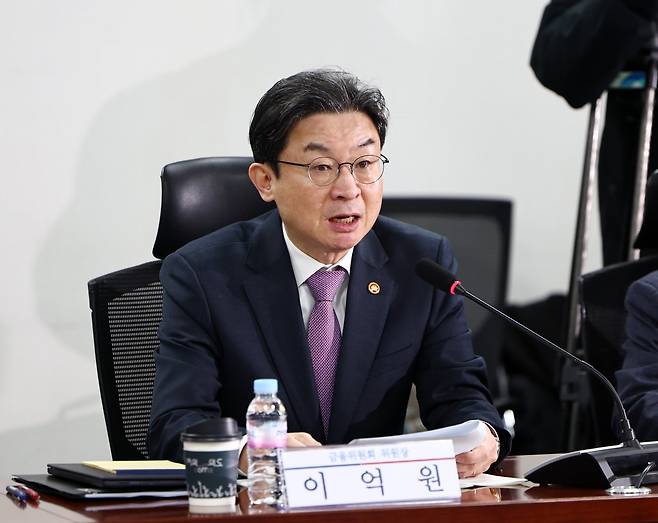 이억원 금융위원장이 19일 오전 서울 여의도 국회 의원회관에서 열린 더불어민주당 정무위원회-금융위원회 당정협의에서 발언하고 있다. 2026.03.18 뉴시스