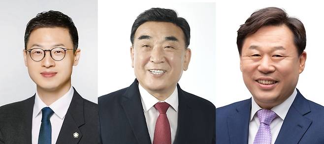 왼쪽부터 김상욱 국회의원, 김두겸 울산시장, 김종훈 전 울산 동구청장