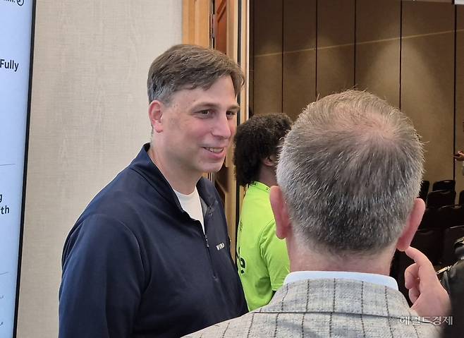 다니엘 로젠밴드 웨이모 컴퓨팅 팀 리더는 지난 18일 엔비디아 주관으로 미국 캘리포니아주 새너제이에서 열린 ‘GTC 2026’ 발표를 마친 뒤 한국 진출 계획을 묻는 기자의 질문에 “현재로선 말할 수 있는 권한이 없다”고 답했다. 김현일 기자