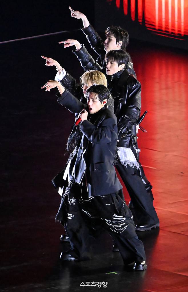 그룹 방탄소년단이 공연을 펼치고 있다. 2026.03.21. =사진공동취재단